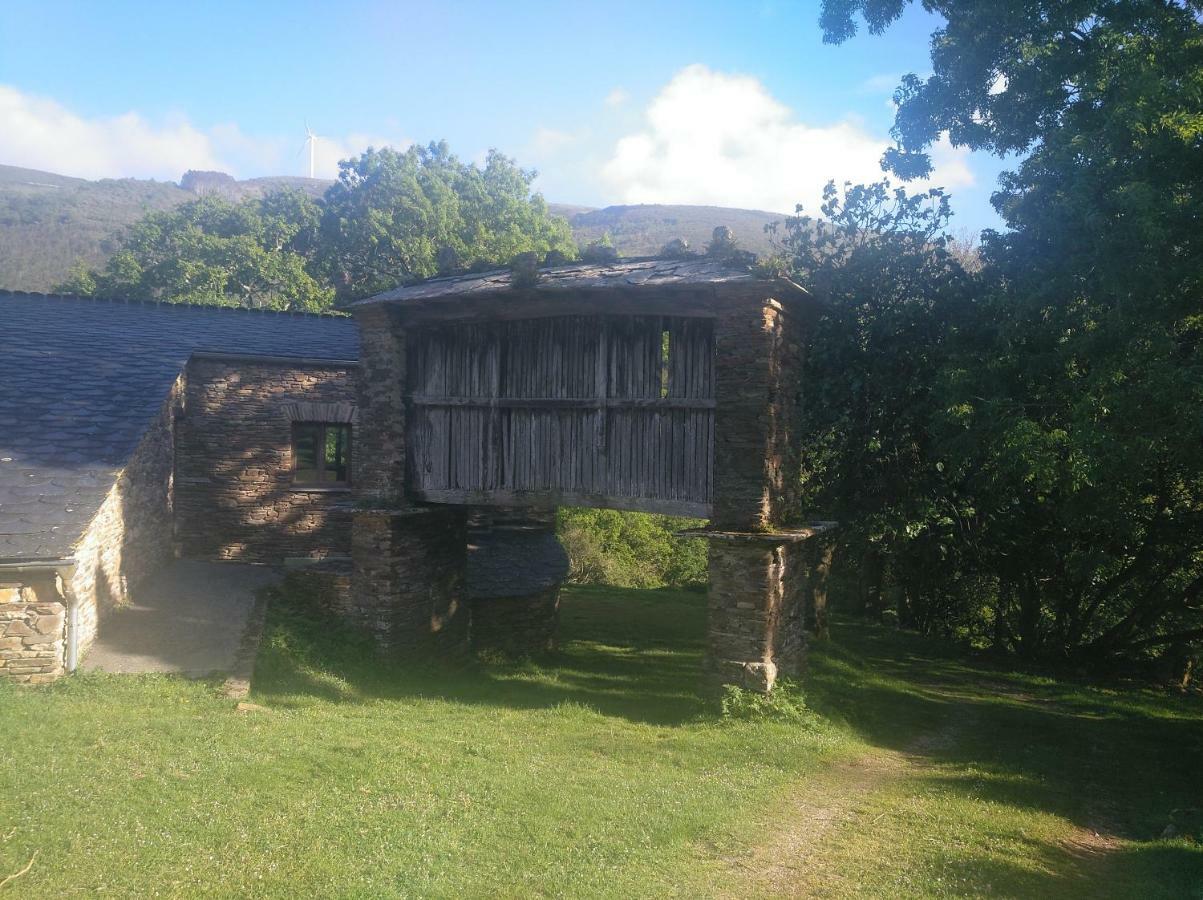 Albergue De La Naturaleza O Vilar - Mondoñedo Extérieur photo